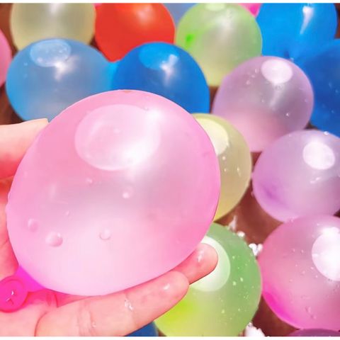 Chùm Bơm 111 Bong Bóng Nước