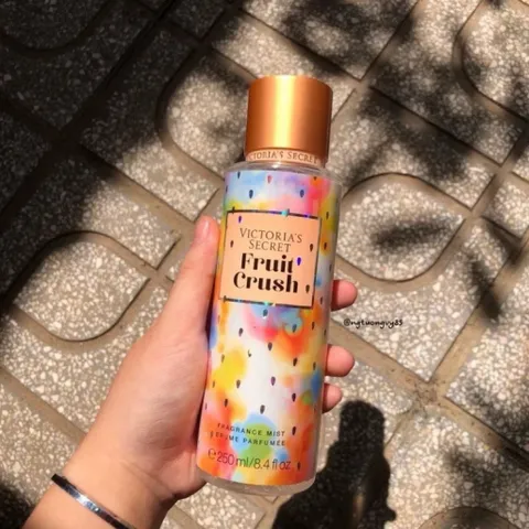 Xịt thơm Fruit Crush 250ml thơm mát trái cây dễ chịu 795553