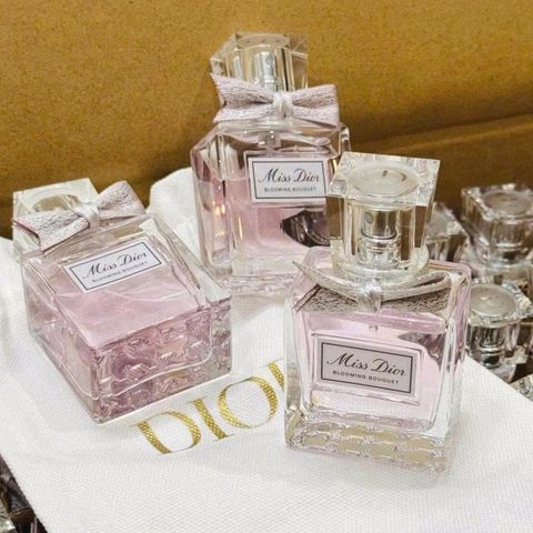 🌸 Nước hoa Miss Dior EDP thơm sang trọng, lưu hương lâu, giao nhanh 2h, tặng túi vải 30ml