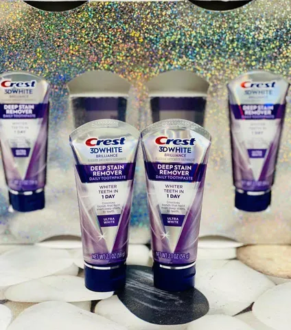 (HÀNG CHĨNH HÃNG MỸ) KEM ĐÁNH RĂNG CREST 3D WHITE DAILY TOOTHPASTE (59G/TUÝP)