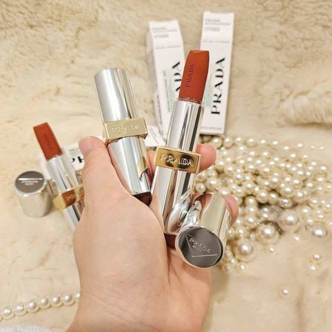 Son Prada 1.3g màu 077 dưỡng môi mềm mịn, hàng chính hãng giá tốt 🏷️
