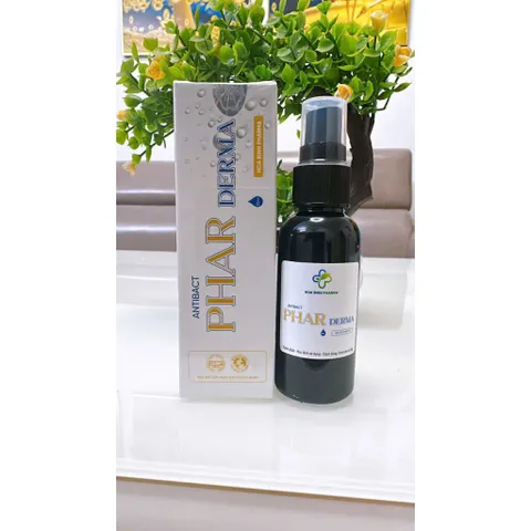 Xịt kháng khuẩn Phar Derma Hoa Binh Pharma 50ml làm dịu da