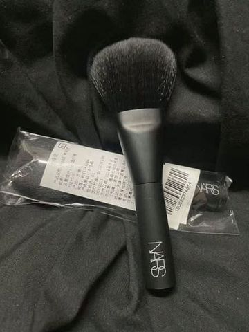 Cọ phấn phủ, má hồng Nars tán nền trang điểm siêu mịn 🏷️ Giá rẻ chốt ngay