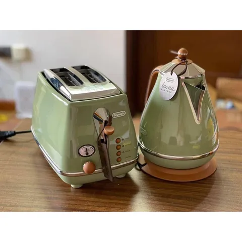 Máy nướng bánh mì Delonghi CTOV2103.GR , màu xanh ngọc