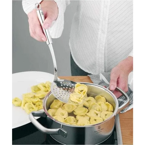MUÔI THỦNG ĂN LẨU WMF PROFI PLUS 30CM