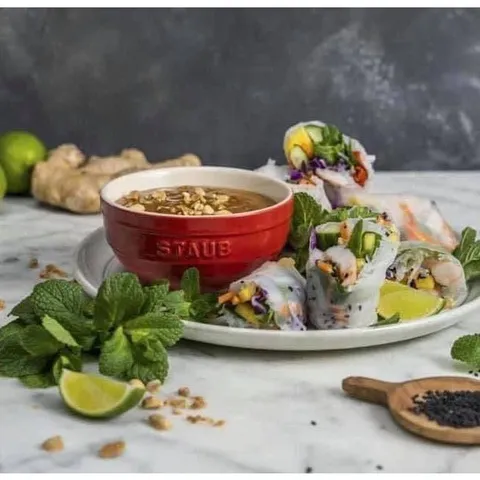 Bát Staub 12cm màu đỏ anh đào