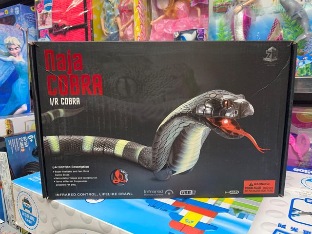 Đồ chơi con rắn hổ mang điều khiển từ xa bằng hồng ngoại Naja Cobra I/R Cobra 8808