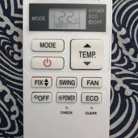 Điều Khiển Điều Hòa Toshiba Dạng Ngắn Màu Trắng – Remote Máy Lạnh Toshiba RAS-H10S3KS-V, RAS-H13S3KS-V