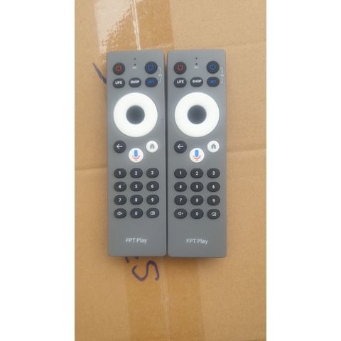 Điều khiển đầu thu FPT Playbox 650 kèm gọng nói -hàng chính hãng -Bh 3 tháng lỗi đổi mới
