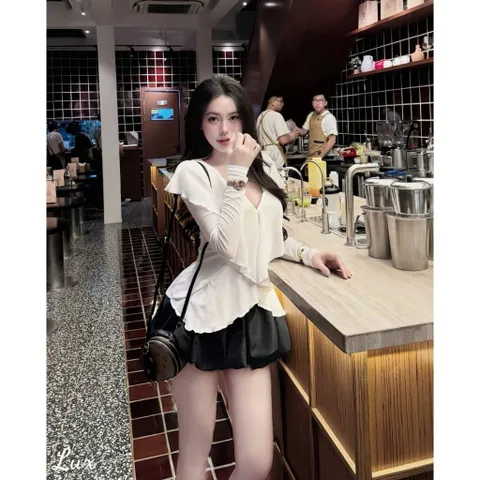 Set bèo tay dài phối chân váy ngắn siêu hot