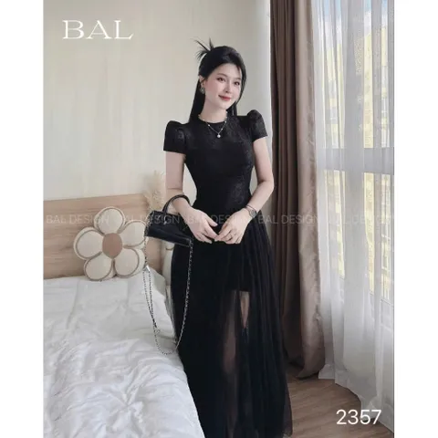 Đầm ren dáng dài phối lưới có mút ngực