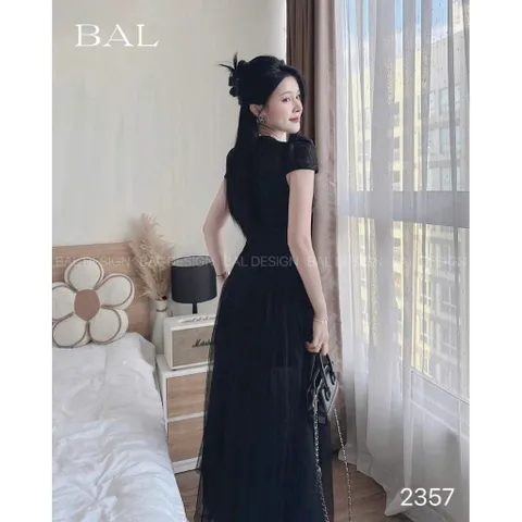 Đầm ren dáng dài phối lưới có mút ngực