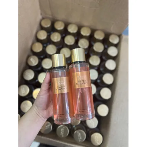 Xịt thơm toàn thân Victoria’s Secret AMBER ROMANCE 250ml