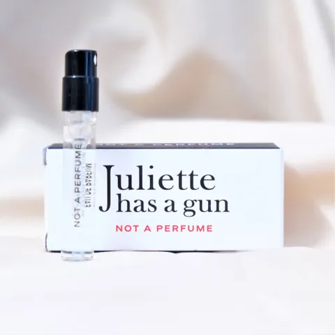 [ VIAL nước hoa mini 1.7ml ]  Juliette  Eau de Parfum Spray, Not A Perfume 1,7ml