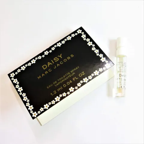 Nước hoa Vial  Marc Jacobs EDT 1.2ml WOMEN mỹ