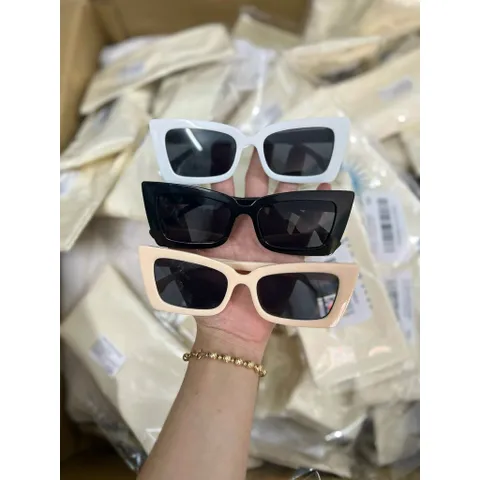 ( chính hãng hàng tách gift #ANESSA ) Kính mát  thời trang vuông full viền