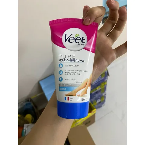 [ XẢ KHO HÀNG LỖI / RÁCH VỈ GIẤY ] Kem Tẩy Lông Veet Pure Nhật Kèm Bông Tẩy 150g - xanh dương cho da nhạy cảm