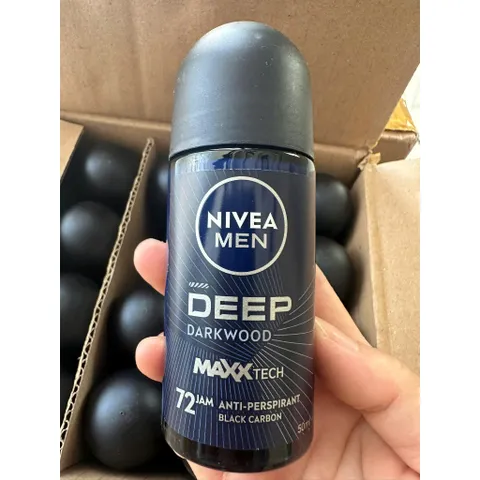 Lăn ngăn mùi Nivea nam - nữ Men Deep Darkwood Anti-Perspirant Black Carbon 72h 50ml.