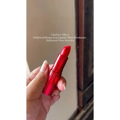 ( UNBOX ) Charlotte Tilbury Matte Revolution Hollywood Vixen là thỏi son lì trong bộ sưu tập Hollywood Beauty Icon
