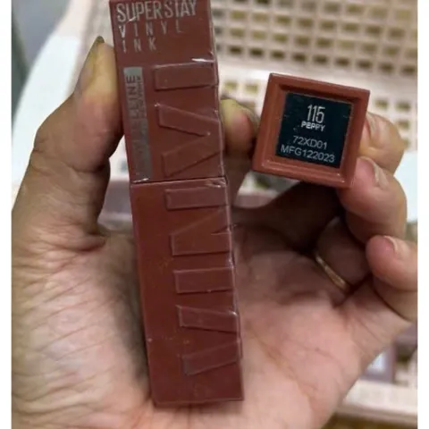 hsd 12/2026 Son Kem Bóng May Super Stay Vinyl Ink #115 Peppy Nâu Đào 4.2Ml