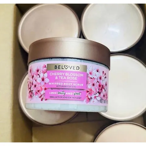 Beloved Cherry Blossom & Tea Rose Body Scrub (Tẩy tế bào chết toàn thân hương hoa anh đào và trà hồng Beloved) 283gr