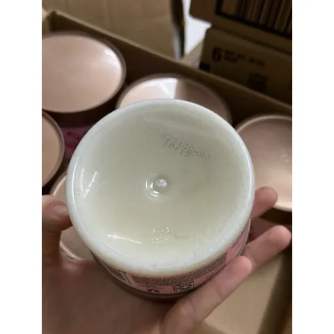 Beloved Cherry Blossom & Tea Rose Body Scrub (Tẩy tế bào chết toàn thân hương hoa anh đào và trà hồng Beloved) 283gr