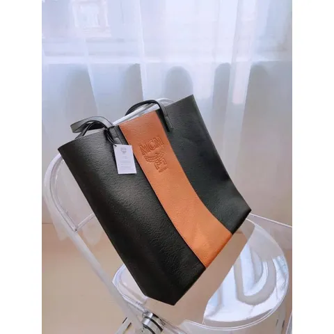 chiếc túi tote tách gift MC.M chính hãng➖ Size 45 x 45 x 20 (cm) đựng cả thế giới