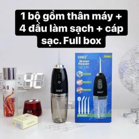 Máy tăm nước Vanlu gồm thân máy, 4 đầu xịt khác nhau phù hợp cho nhiều đối tượng