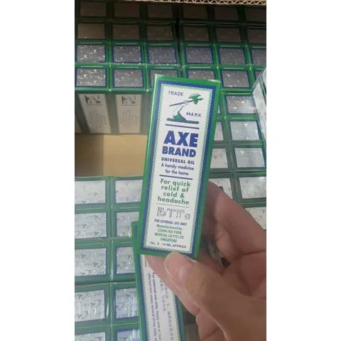 Dầu cây búa Singapore hay Dầu gió trắng Axe Brand Universal Oil (chai 14ml)