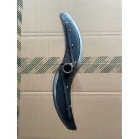 dao lưỡi liền nguyên khối dày 3,5li của máy băm chuối chất liệu lm từ thép nhíp xe siêu sắc bén