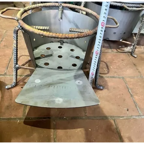 bếp củi không khói size 30cm được làm từ thép xoắn xây dựng