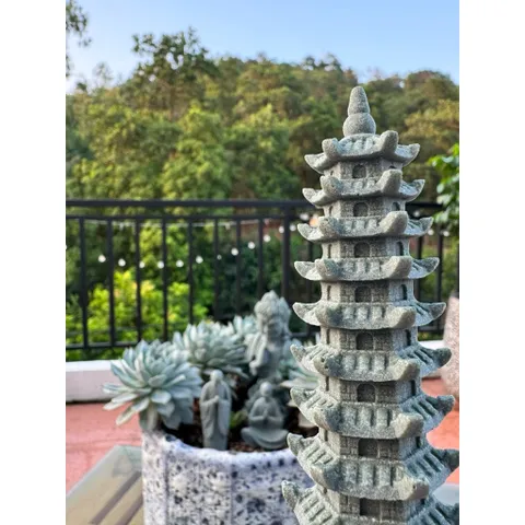 Tháp bằng đá sa thạch cao 13,5cm
