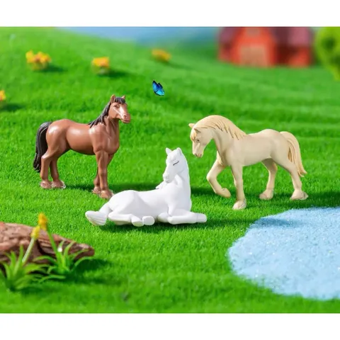 Mô hình ngựa trang trí tiểu cảnh,deco phòng bằng nhựa kích thước khoảng 6.5*5 cm