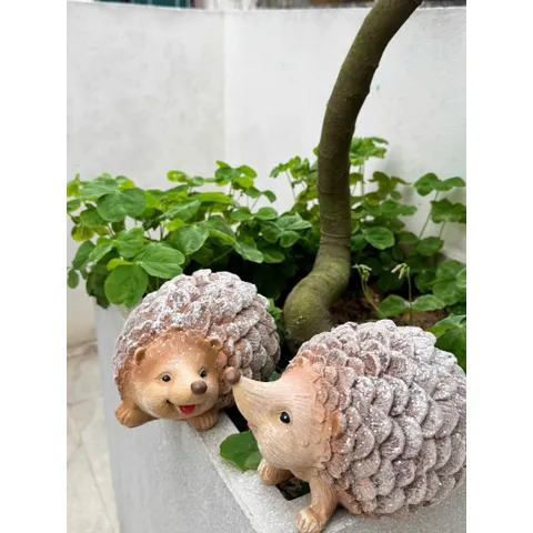 MÔ HÌNH NHÍM TRANG TRÍ SÂN VƯỜN BẰNG NHỰA – SIZE LỚN 18CM 🦔