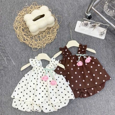 Bộ Đồ Bé Gái Chấm Bi Dễ Thương Áo Hai Dây Phối Quần Short Bồng – Set Mùa Hè Xinh Xắn Cho Bé