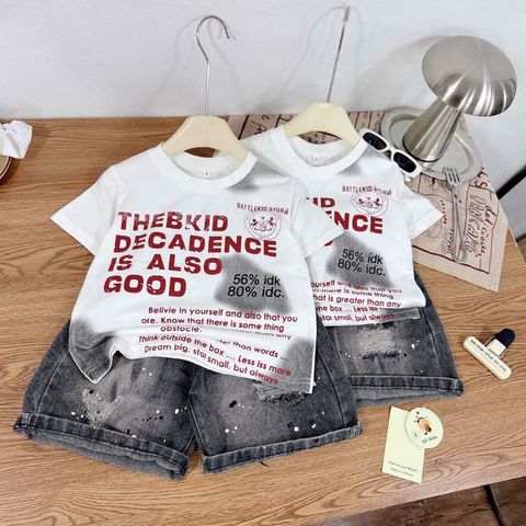 Bộ Quần Áo Bé Trai In Chữ Cá Tính – Áo Thun Trắng Phối Quần Short Jean Xám Thời Trang Cho Bé