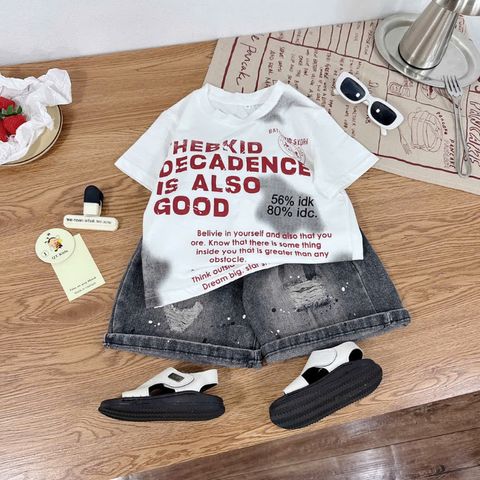 Bộ Quần Áo Bé Trai In Chữ Cá Tính – Áo Thun Trắng Phối Quần Short Jean Xám Thời Trang Cho Bé