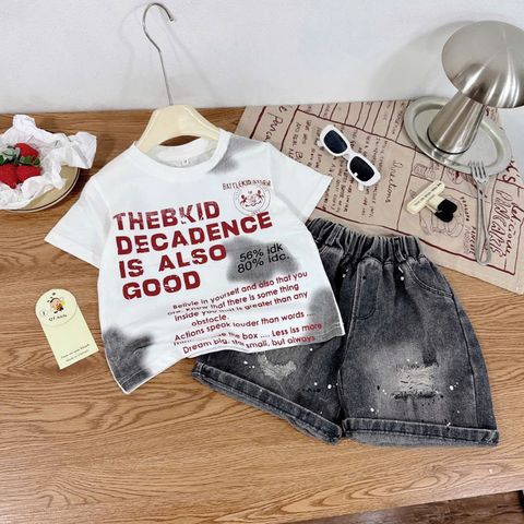 Bộ Quần Áo Bé Trai In Chữ Cá Tính – Áo Thun Trắng Phối Quần Short Jean Xám Thời Trang Cho Bé