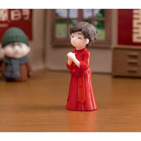 Mô hình cặp đôi tân lang tân nương phong cách cổ trang Trung Hoa deco ấn tượng bằng nhựa cao cấp kích thước 6.2*3 cm