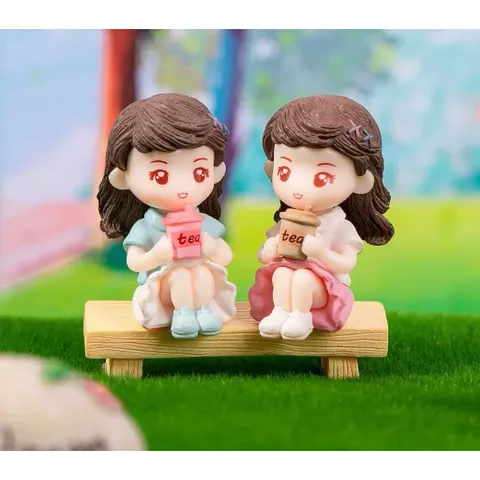 Mô hình cặp đôi ngồi uống trà dễ thương - trang trí tiểu cảnh,bàn học…kích thước 4,8* 2.5 cm/ nhân vật