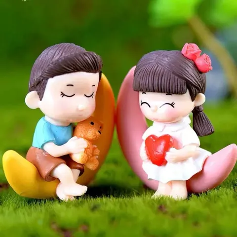 Mô hình cặp đôi ngồi trăng lưỡi liềm mini dễ thương – Trang trí tiểu cảnh, quà tặng,trang trí taplo