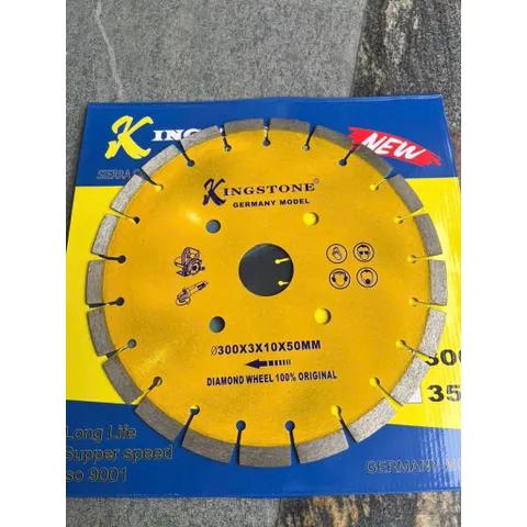 Lưỡi cắt bê tông KingsTone có các size 300/350/400mm Lưỡi cắt bê tông cao cấp chính hãng