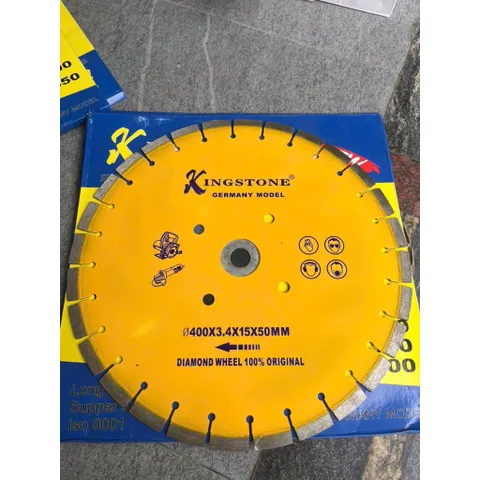 Lưỡi cắt bê tông KingsTone có các size 300/350/400mm Lưỡi cắt bê tông cao cấp chính hãng