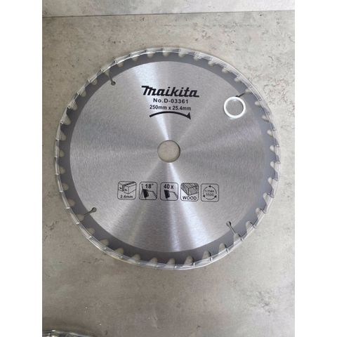 Lưỡi cưa gỗ nhà Makita có size từ 180/230/250/300/350mm lưỡi  cưa làm từ hợp kim cắt sắc ngọt và bền xuất sứ nhật bản