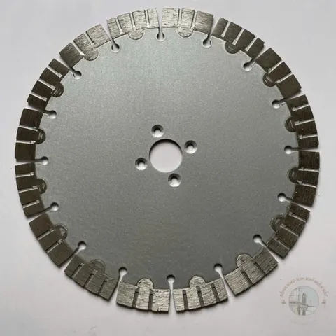 Lưỡi xẻ bê tông Hiệu OkChang,Lưỡi cắt gạch, lưỡi cắt khô, lưỡi cắt bê tông, lưỡi cắt đá công nghệ mới OK