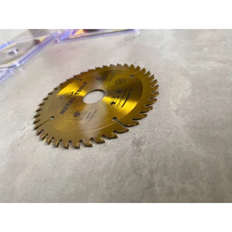 LƯỠI CƯA GỖ CAO CẤP loại 1 nhà  Metal Tools. lưỡi cưa hợp kim T.C.T (Tungsten Carbide Tipped)