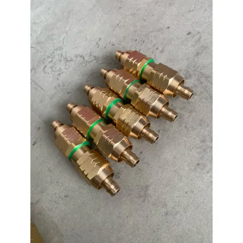 Đầu Nối Dây Xịt Rửa Xe 8,5 mm, Dây Cá Sấu, Dây Phun Thuốc Sâu