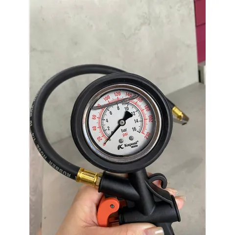 Đồng hồ đo áp suất lốp có độ chính xác cao Dây đeo áp suất không khí Xe bơm hơi Màn hình áp suất lốp ngâm dầu Đồng hồ đo
