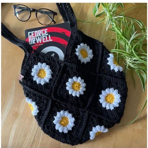 Túi tote len hình hoa cúc, túi len handmade họa tiết hoa cúc