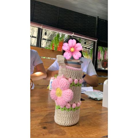 Túi Đựng Bình Nước Bằng Len Móc Handmade